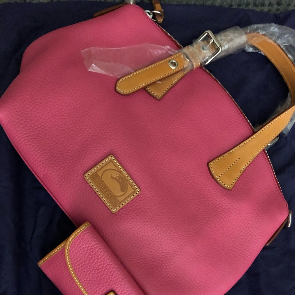 Dooney & Bourke